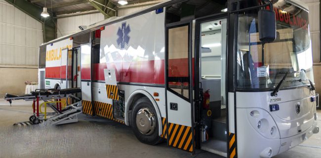 رونمایی از اولین اتوبوس آمبولانس ایرانی در کرج