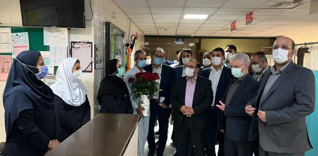 نماینده مردم شریف استان البرز با بازدید از بیمارستان تامین اجتماعی هشتگرد از زحمات کارکنان قدردانی کرد