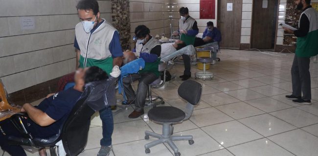 ارایه خدمات دندان پزشکی به زندانیان ندامتگاه کرج/ اهدا لبخندهای زیبا به زندانیان توسط گروه جهادی دندانپزشکی