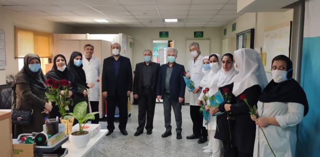 مدیر درمان تامین اجتماعی استان البرز با حضور در مراکز درمانی از زحمات کارکنان پرستاری تقدیر کرد