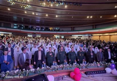 آیین جهادی ازدواج ۱۱۴ زوج البرزی برگزار شد /اهدای ۱۱۴ سری جهیزیه و سفر مشهد به زوج های البرزی