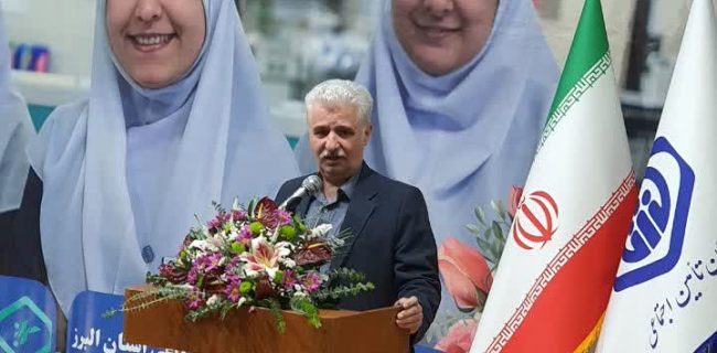 پرستاران در تمام شرایط در کنار بیماران هستند و تعطیلی برایشان معنا ندارد / لزوم توجه ویژه به جبران زحمات پرستاران و ایجاد سازوکارهای حمایتی ویژه برای آنان