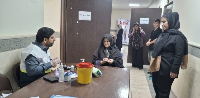 گرامیداشت هفته تکریم سالمندان با ویزیت رایگان و غربالگری پزشکی