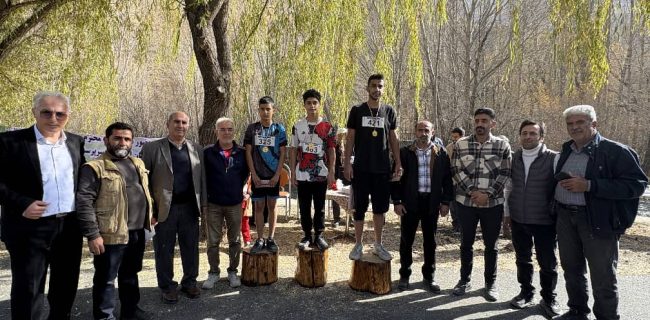 مسابقات دو و میدانی به مناسبت فرا رسیدن هفته بسیج در بخش آسارا برگزار گردید.