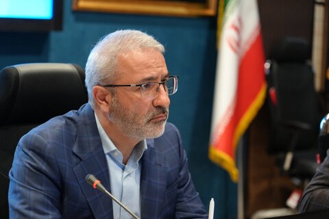 برای صیانت از جایگاه قانونی و حقوق مردم با تمام توان ایستادگی کنید