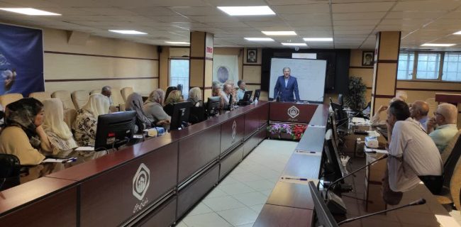 برگزاری نشست هم‌اندیشی «تأثیر ورزش بر سلامت روح و جسم» ویژه همکاران بازنشسته تأمین اجتماعی استان البرز